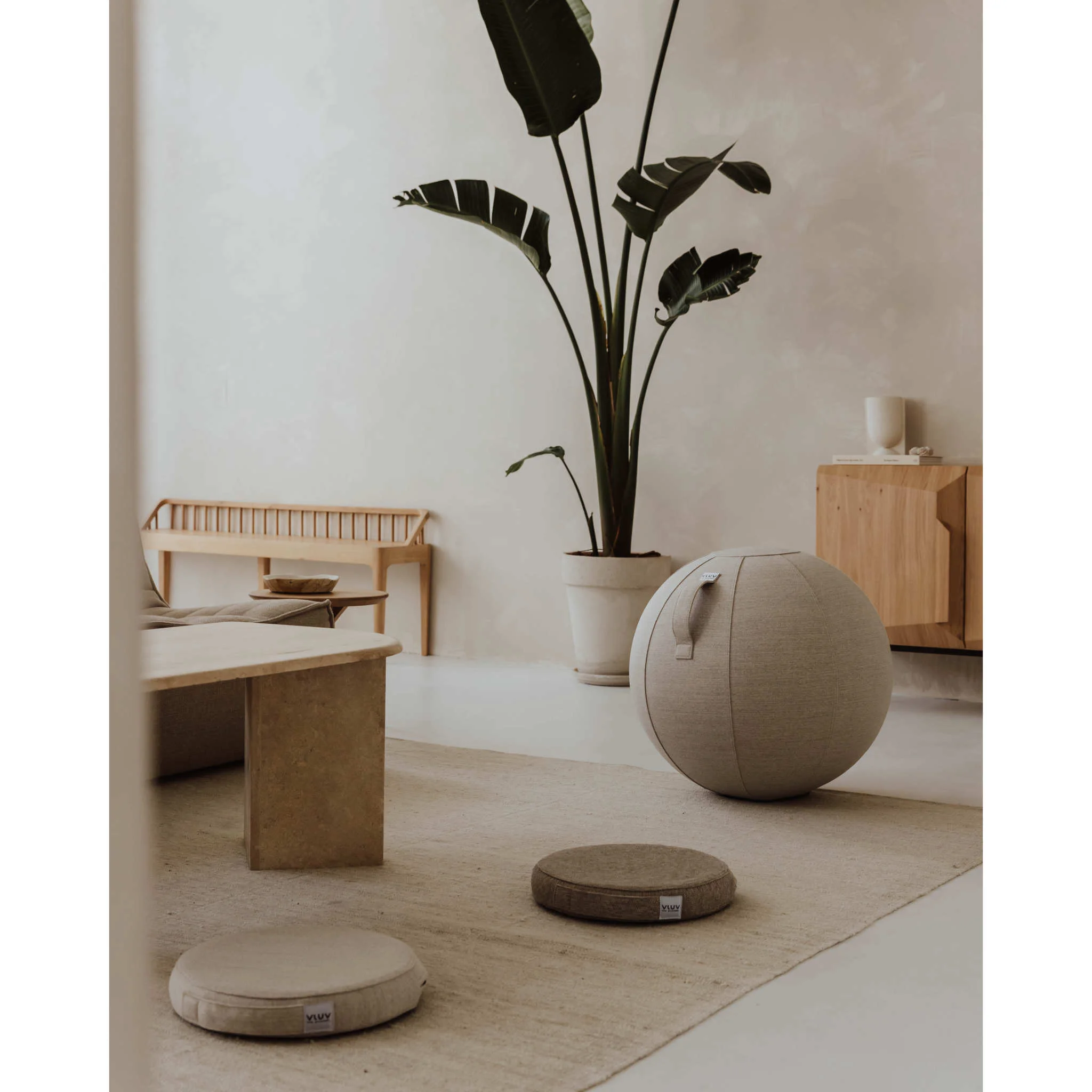 Sitzball, Stoffbezug, Beige, Tragegriff, Runde Form