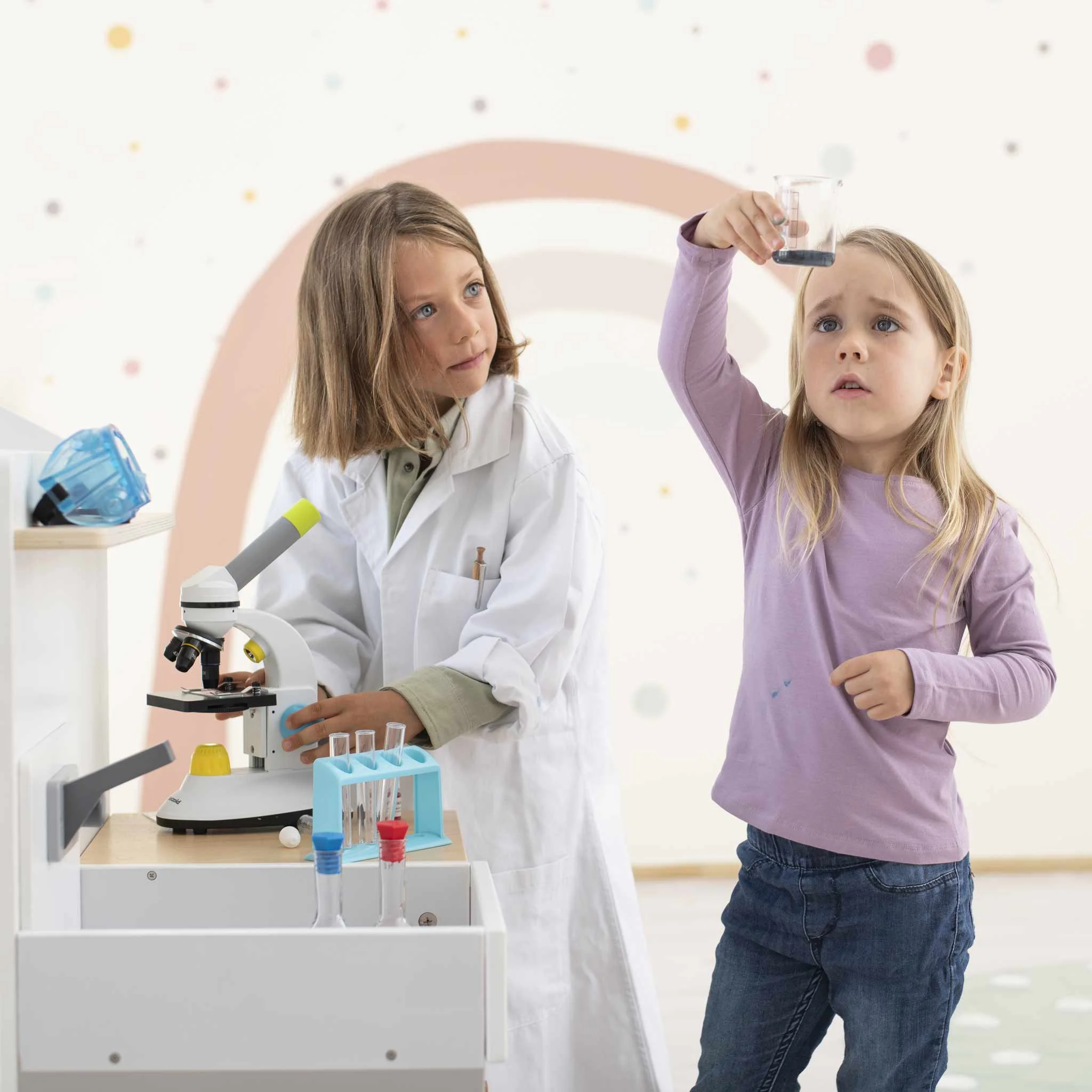 Mikroskop, Laborausrüstung, Kinderlabor, Becherglas, Laborjacke