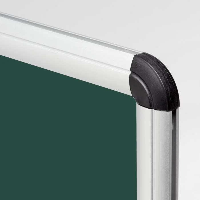 weißer rahmen, eckenschutz, aluminiumrahmen, kunststoffkappe, schwarze eckabdeckung