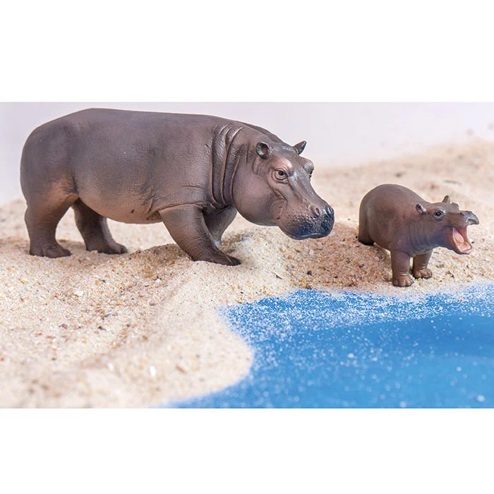 Nilpferd, Tierfigur, Miniaturmodell, Sandstrand, Wasserbecken