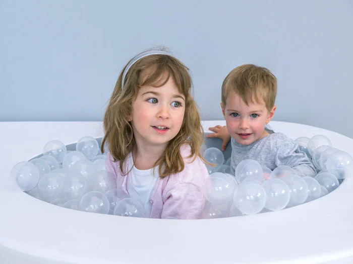 Kinderbadewanne, Bällebad, Kunststoff, transparent, Spielzeug