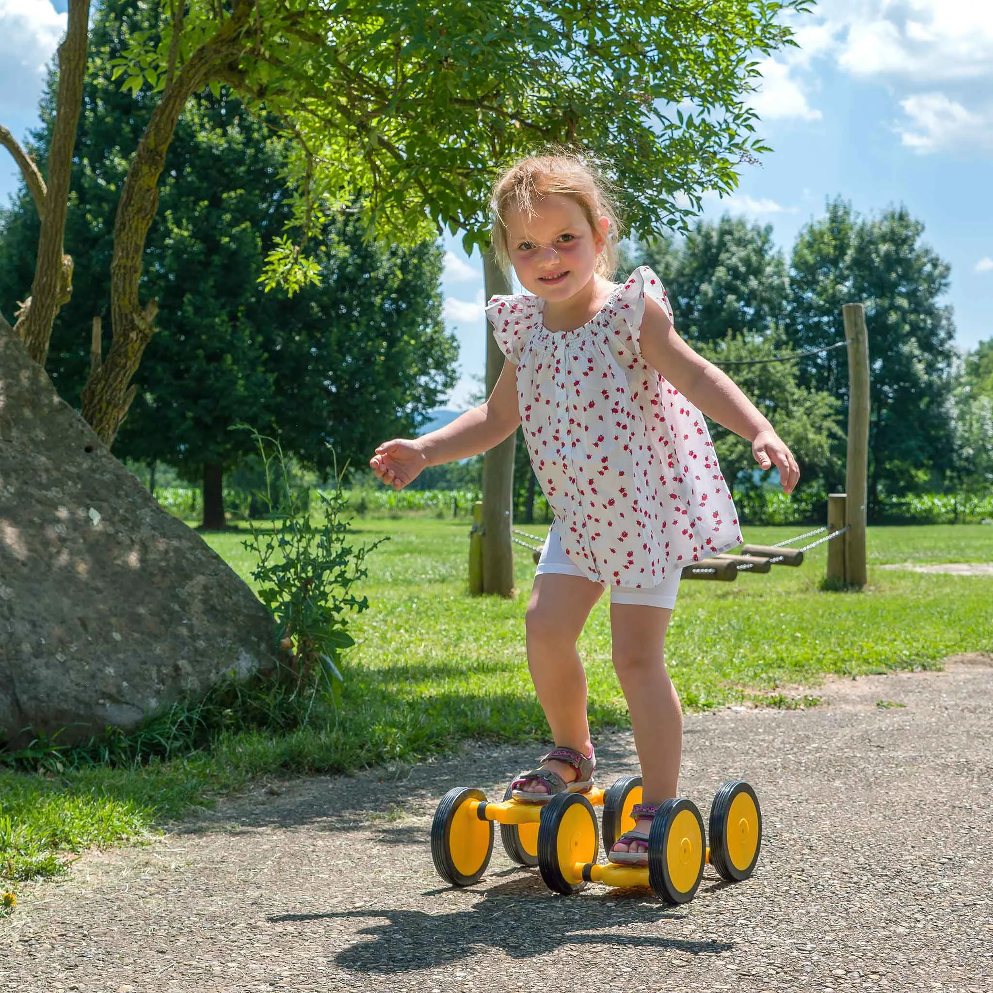 Puppe, Roller, Spielzeugroller, Sommeroutfit, Kinder