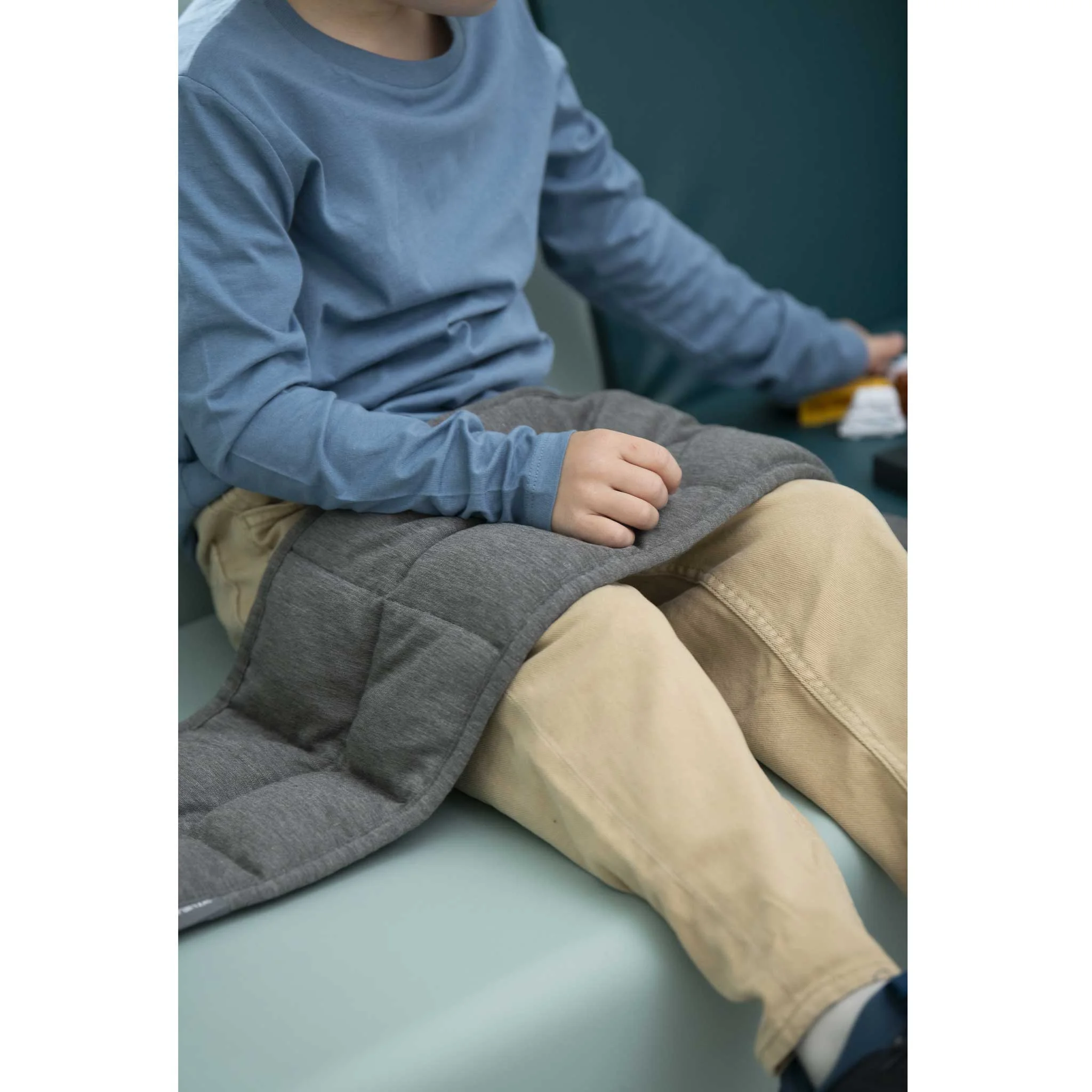 Kinderkleid, Kapuzenoberteil, Langarmshirt, Hose, Gemusterte Decke