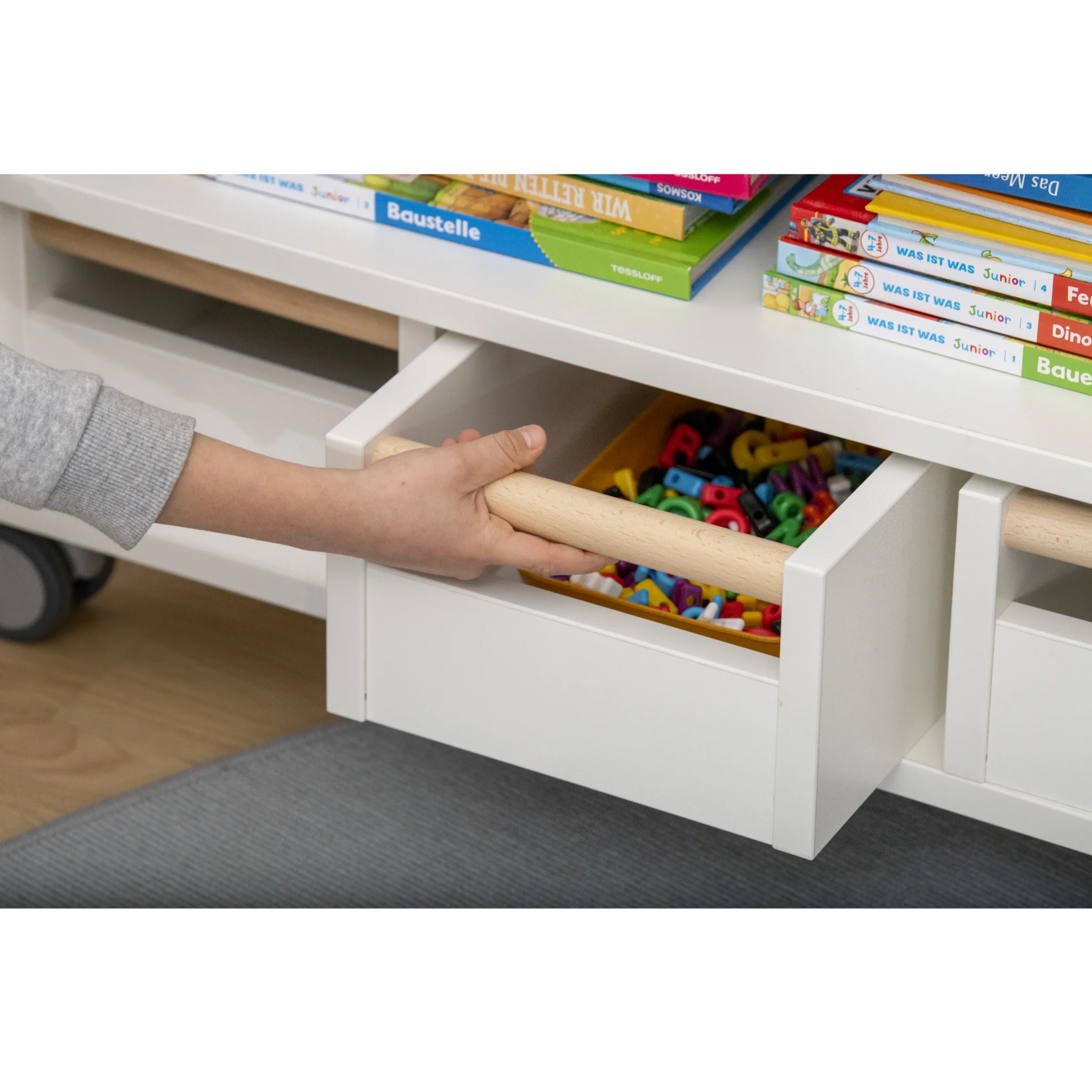 Kinderspielsachen, Aufbewahrungsbox, Holzstange, Klemmkasten, Brettspielregal