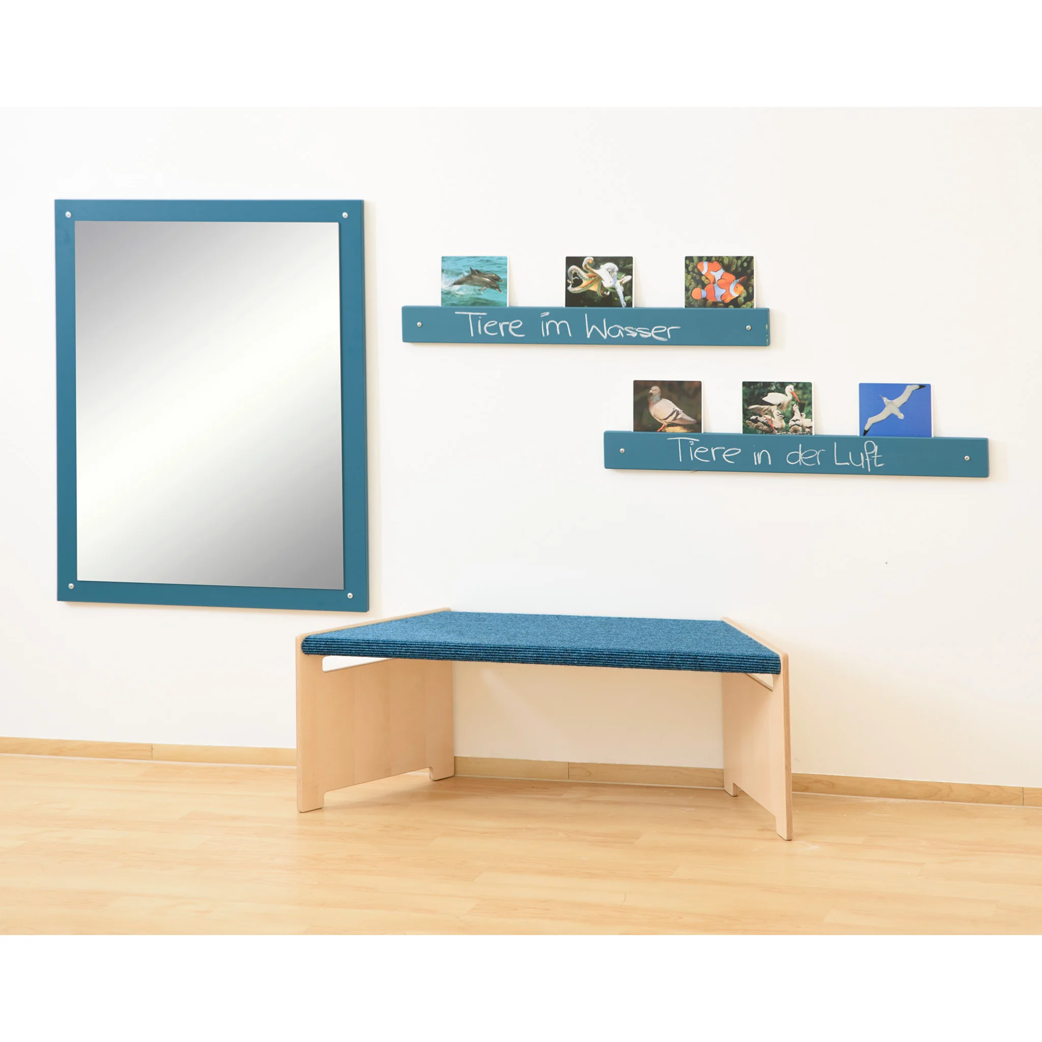 Bank, Blau, Wandregal, Spiegel, Kinderzimmer-Dekoration
