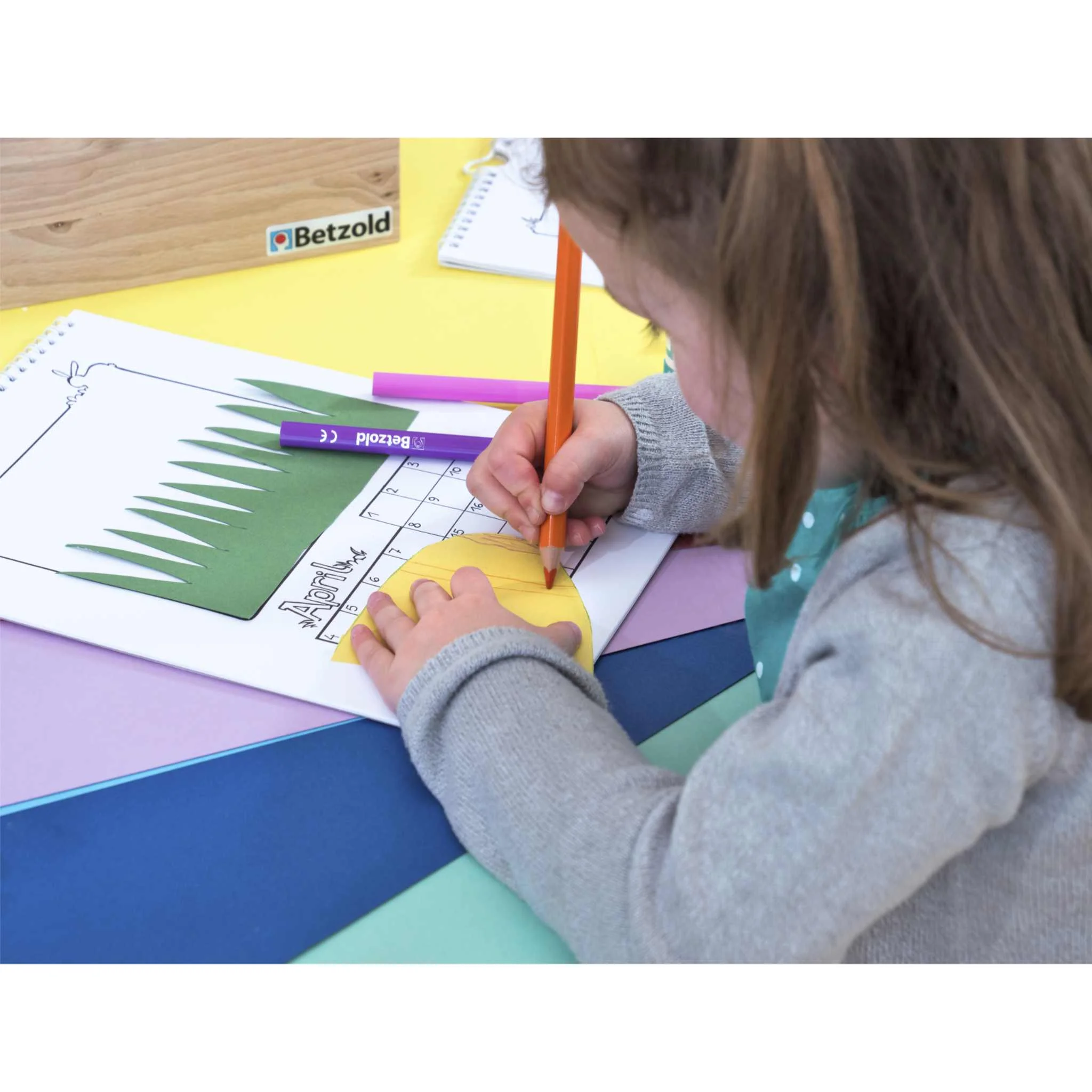 Kinder, Zeichnen, Basteln, Papier, Farben