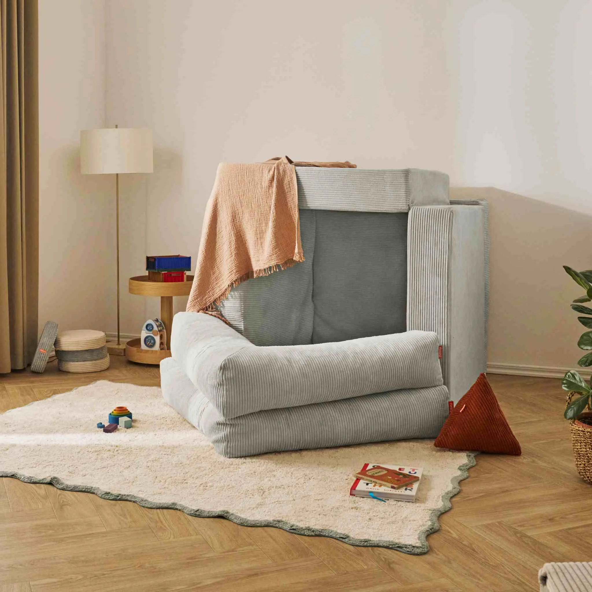 Sofa-Sessel, Sessel, weiche Polsterung, hellgrau, Wohnzimmer-Dekoration