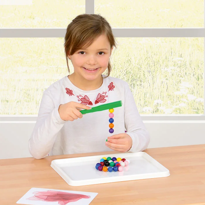 Kinder, Perlenkette, Holzmaterial, farbig, Spielzeug