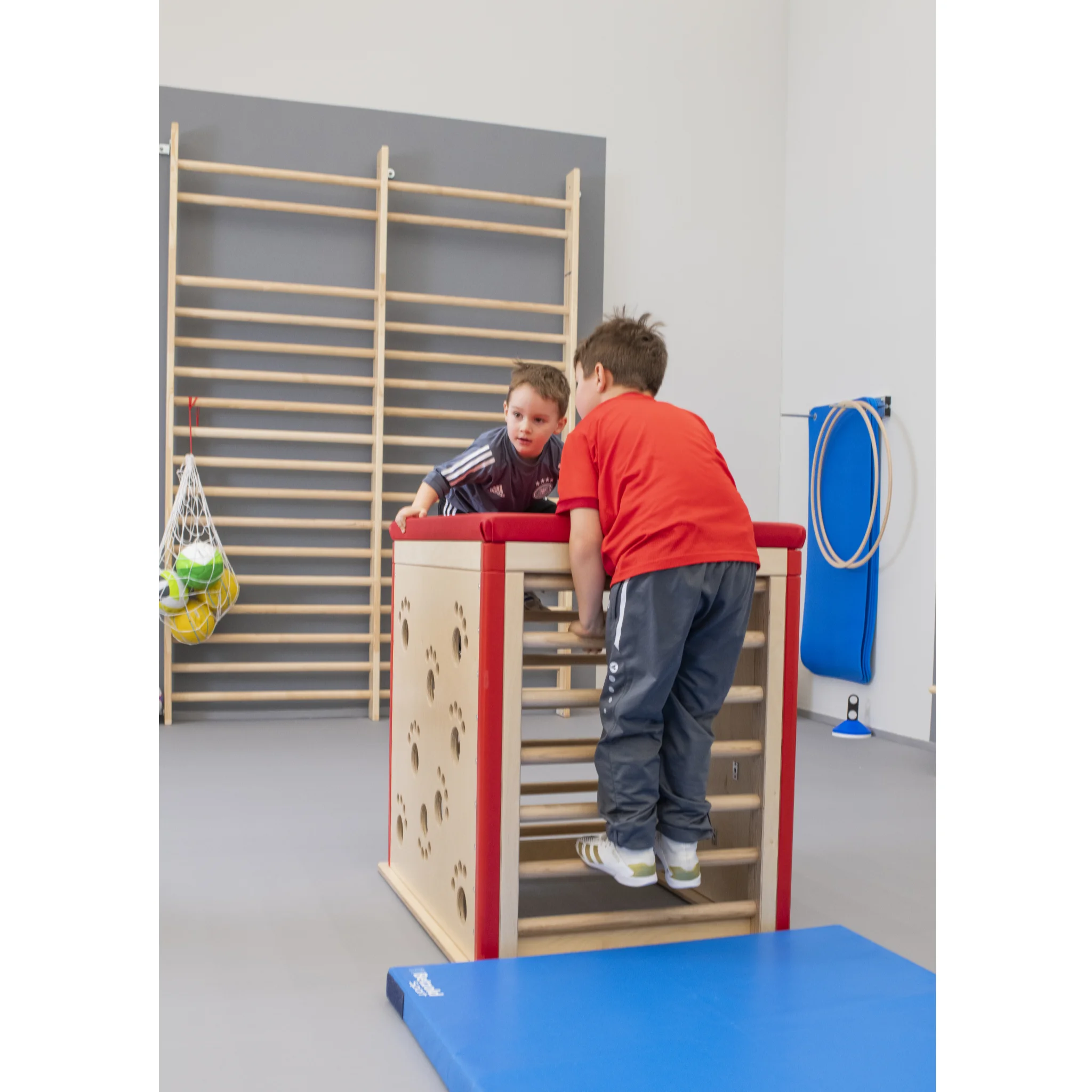Kletterturm, Kletterwand, Spielgerät, Kinderturnseil, Holzrahmen