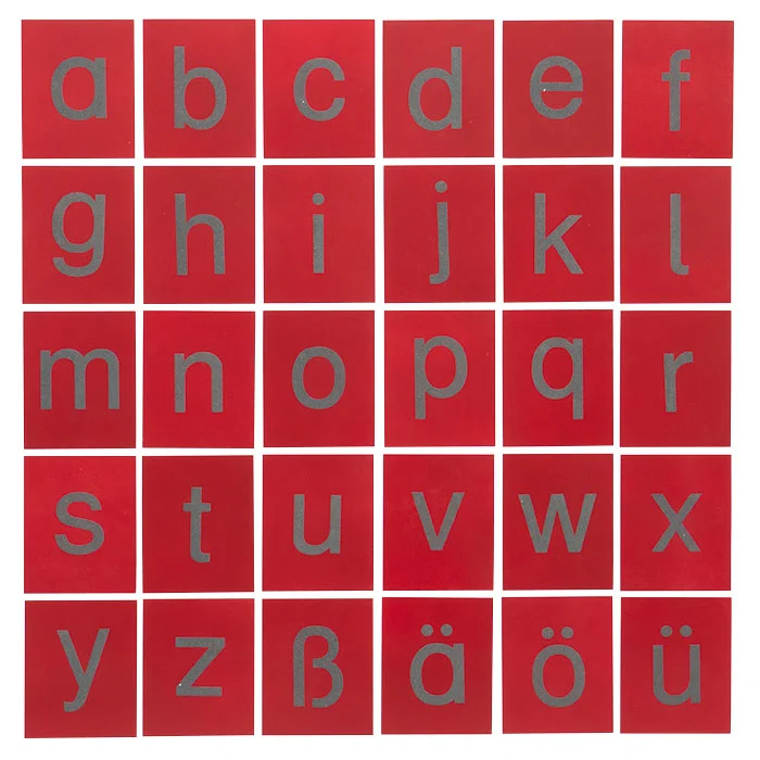 Alphabet, Buchstaben, rote Fliesen, graue Buchstaben, a-z Umlauten