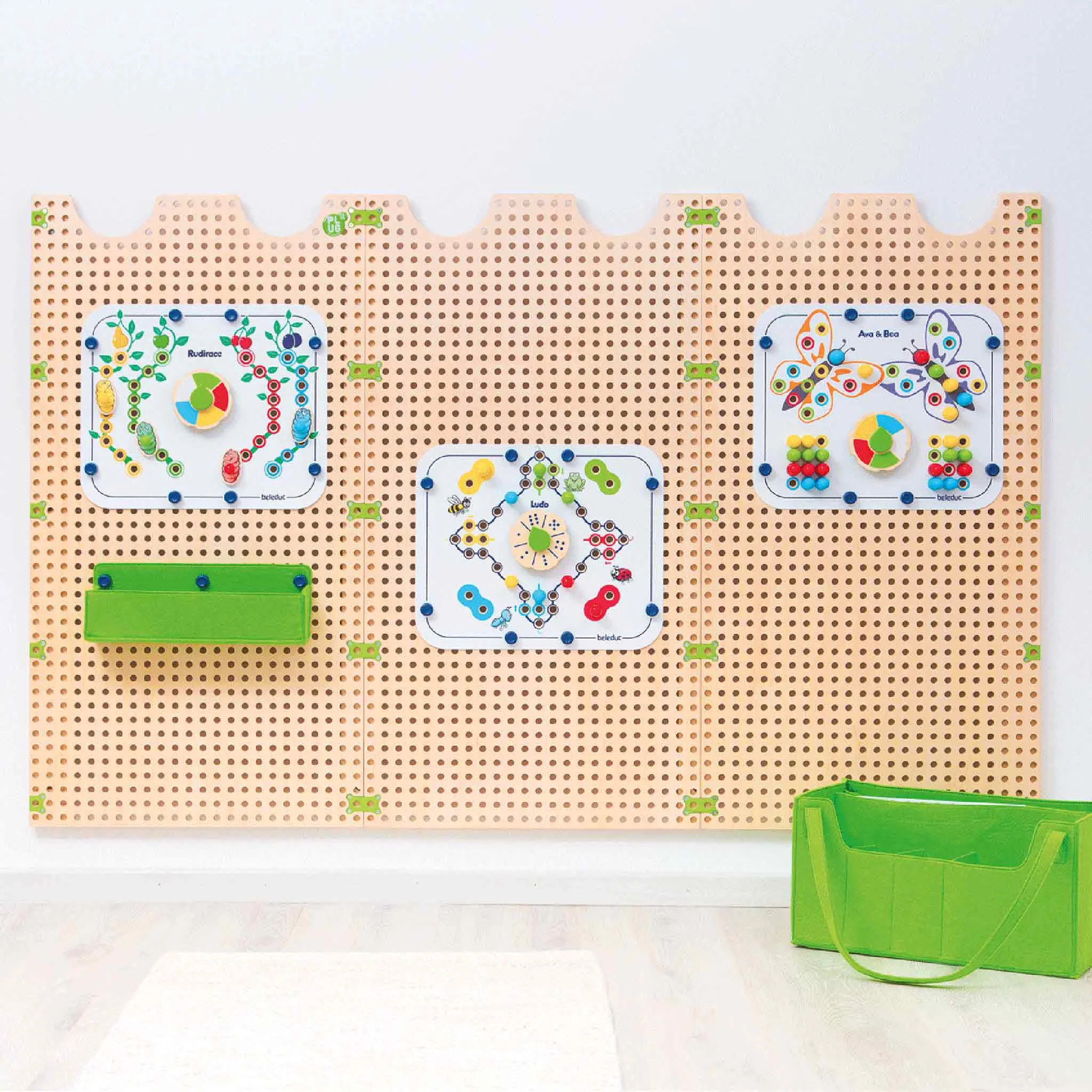 Pegsboard, Montessori, Spielboard, Lernwand, Puzzlespiel