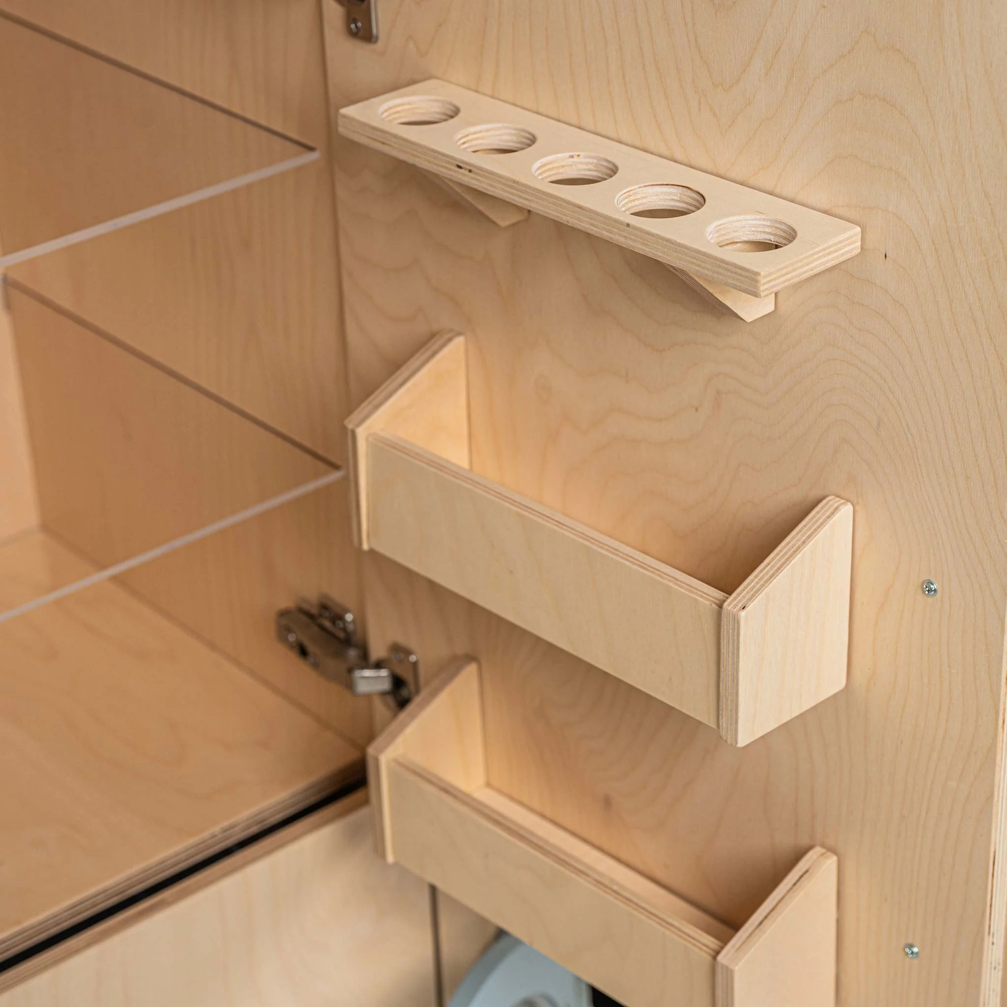 Holzschrank, Kompaktregal, Aufbewahrung, Möbelgriff, Garderobe
