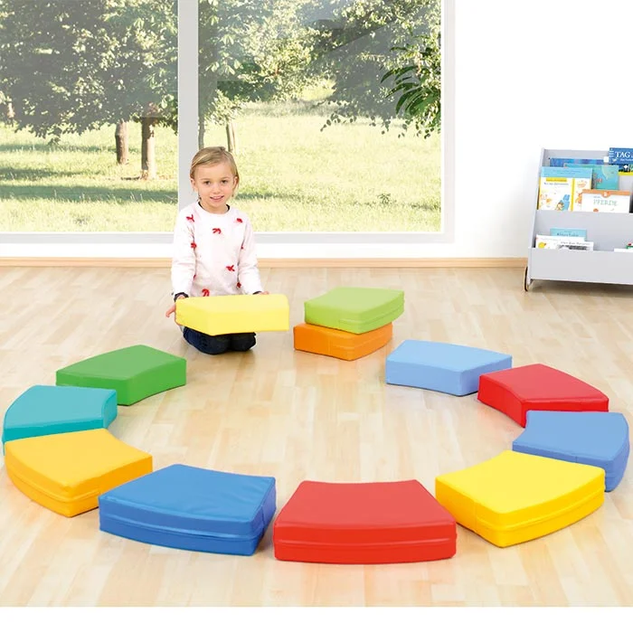 Kleiner Block, Puzzlespiel, Bodenmatte, Kissenwürfel, Farbenstapel