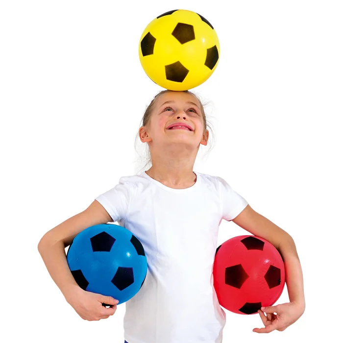 fußball, jugendlich, balancieren, gelber ball, mehrfarbiger ball