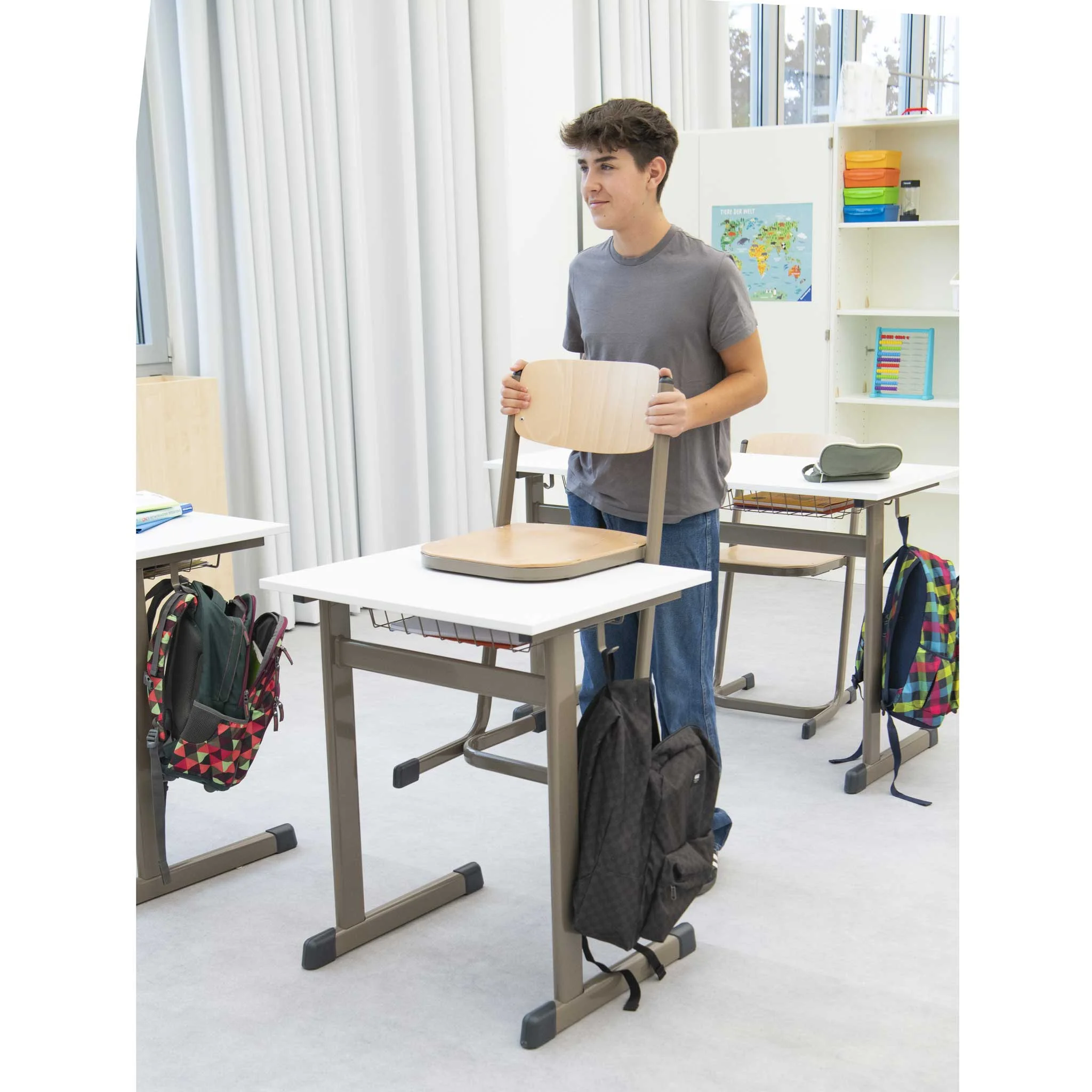 Schule, Schreibtisch, Stuhl, Klassenzimmer, Rucksack
