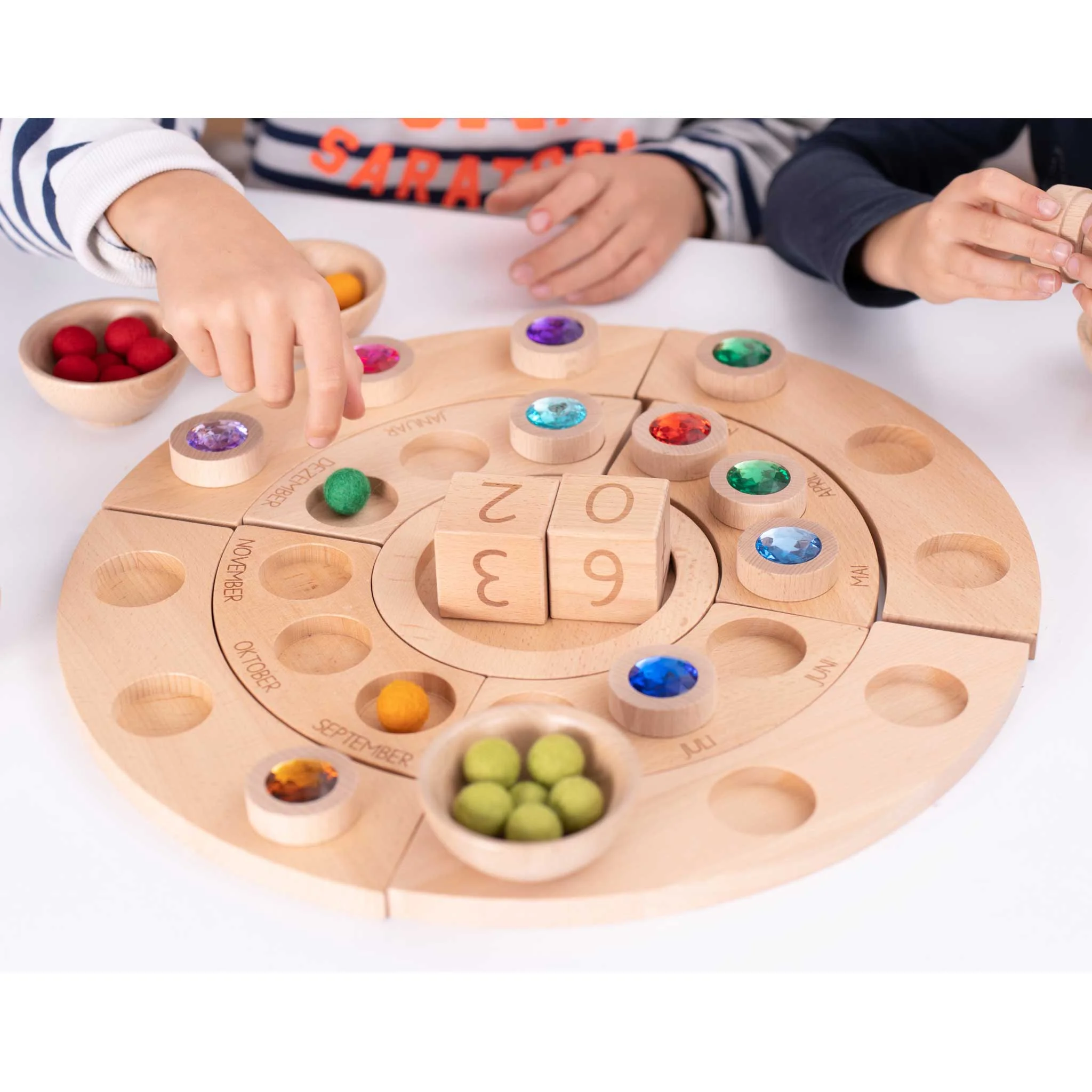 holzspiel, holztrommel, puzzle, monat, kugeln