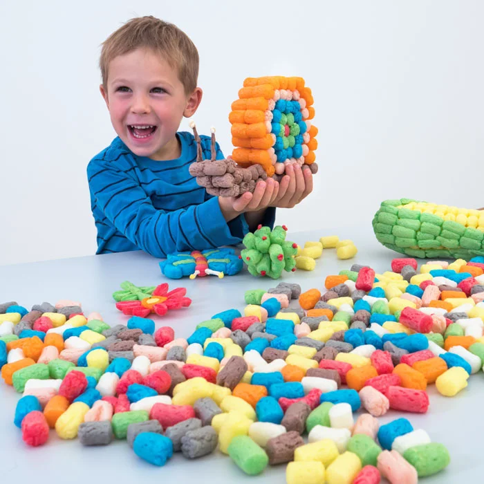 Knete, Knetspielzeug, Farbenfrohe Würfel, Kinderaktivität, Bausteine