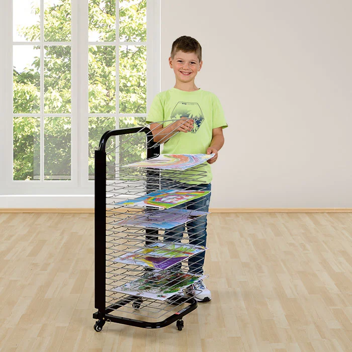 Kinder of?, Bücherregal?