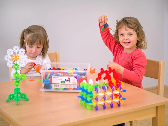 Konstruktionsspielzeug, Kinderbaukasten, Bausteine, Spielzeugset, Farbenfrohes Spielzeug