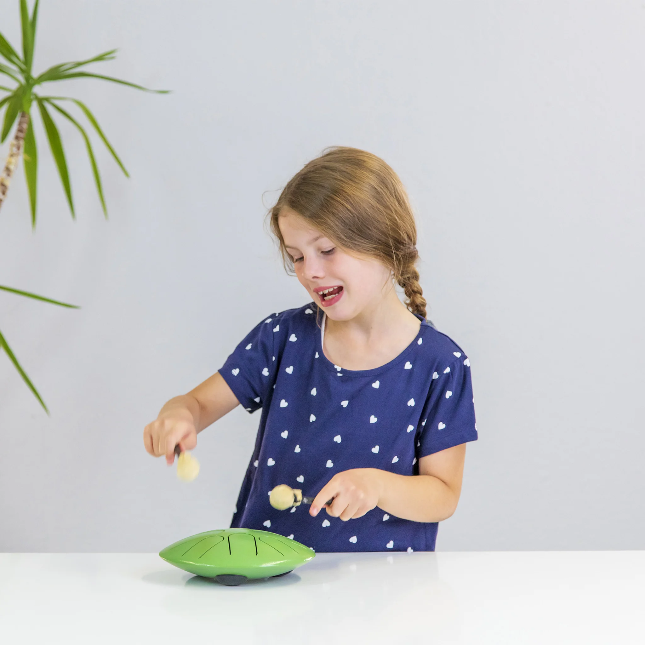 Kinder, Topfgabel, grünes Spielzeug, Melonen, Kochspielzeug