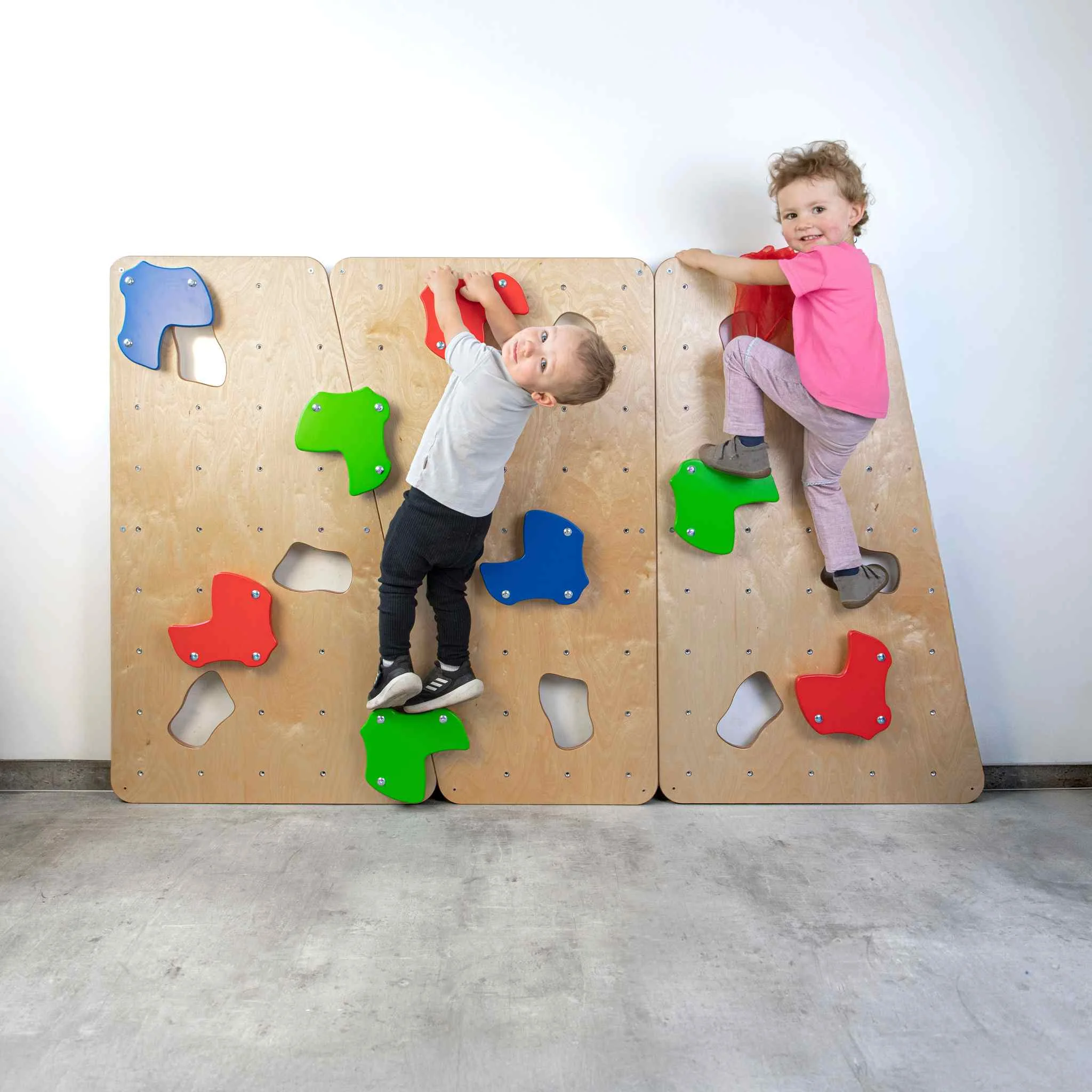Kletterwand, Kletterpaneel, Holzplatte, Spielgerät, Kinderkletterwand