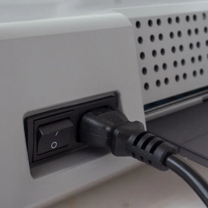 Netzschalter, Netzadapter, Kabel, Steckersystem, Elektronik