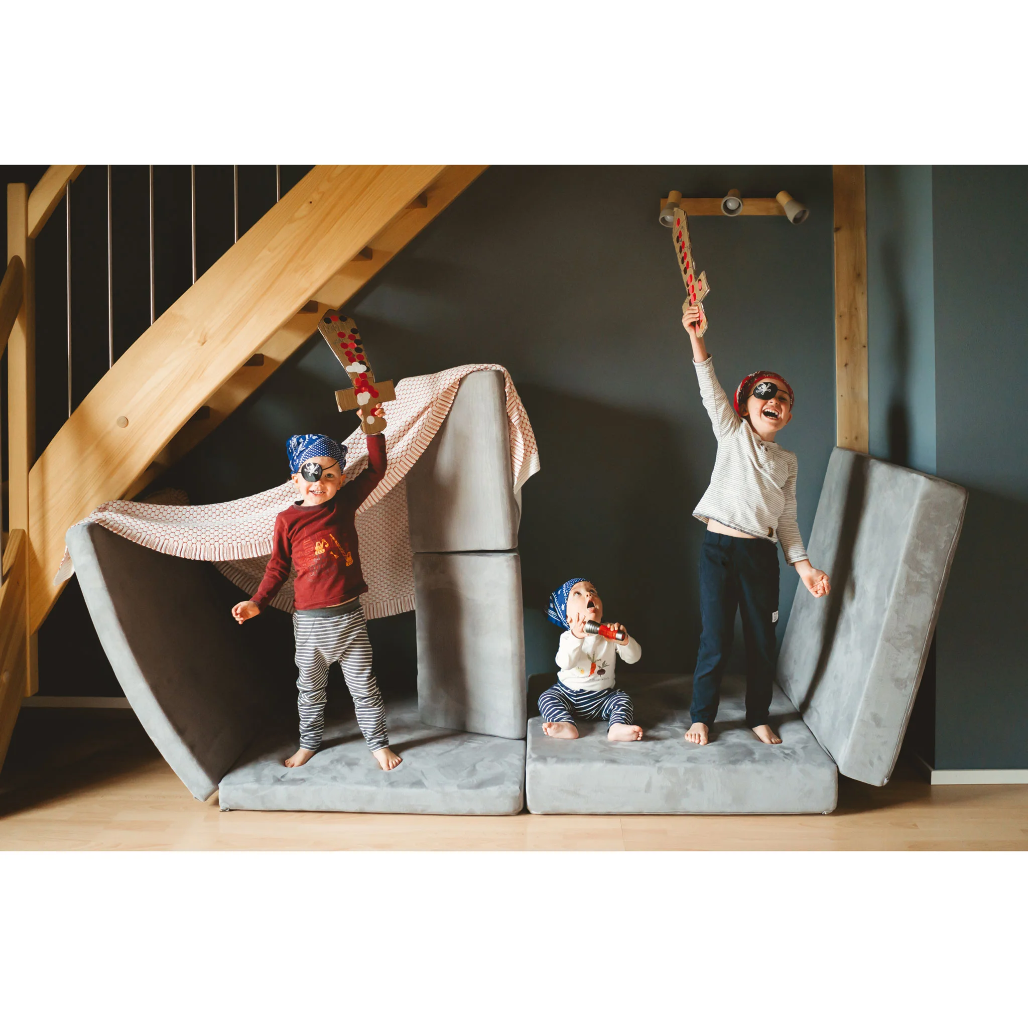 Kinderzimmer, Spielzimmer, Kuschelsessel, Sofas, Kletteraction