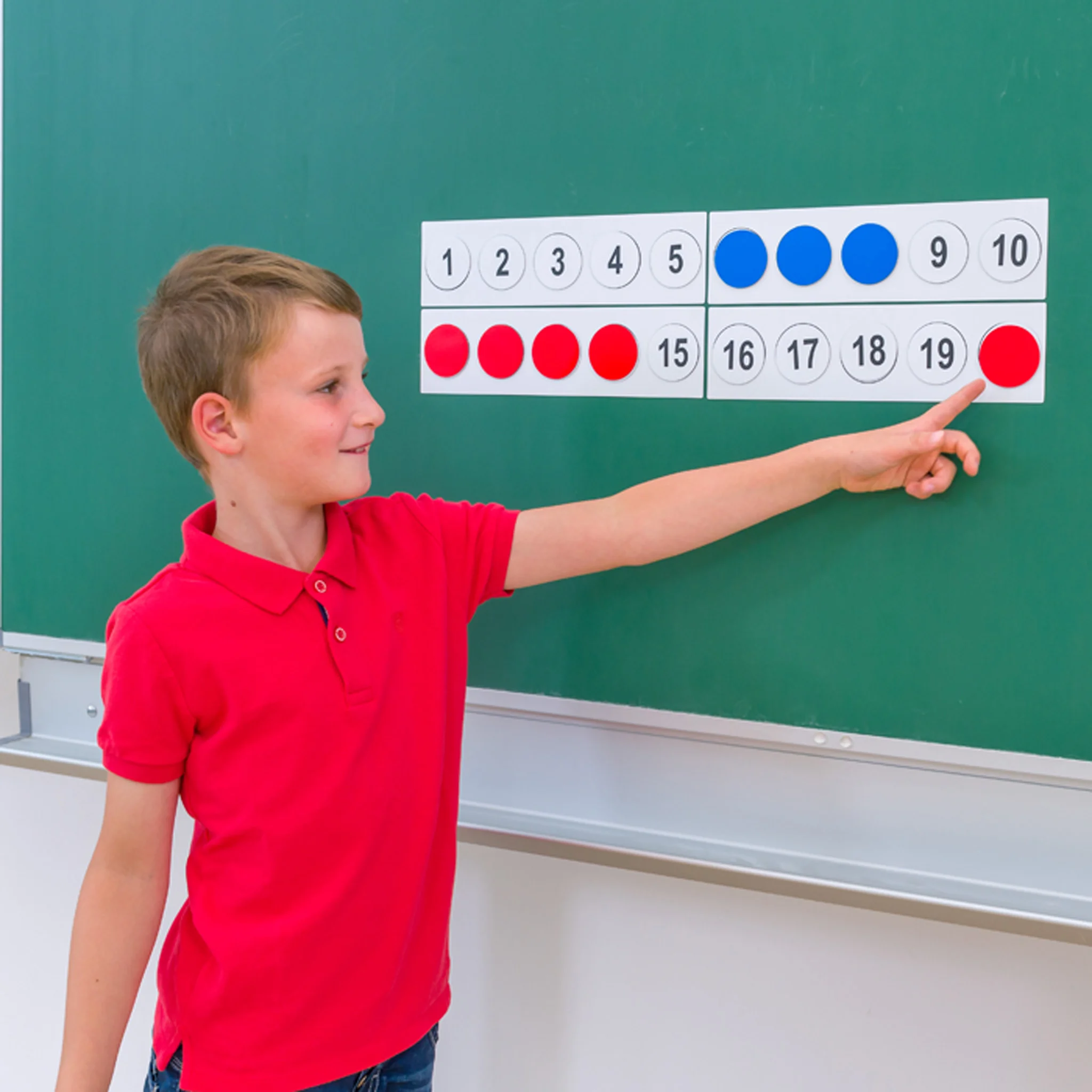 Schulunterricht, Lernboard, Punktekarte, Blau rote Punkte, Klassenraum