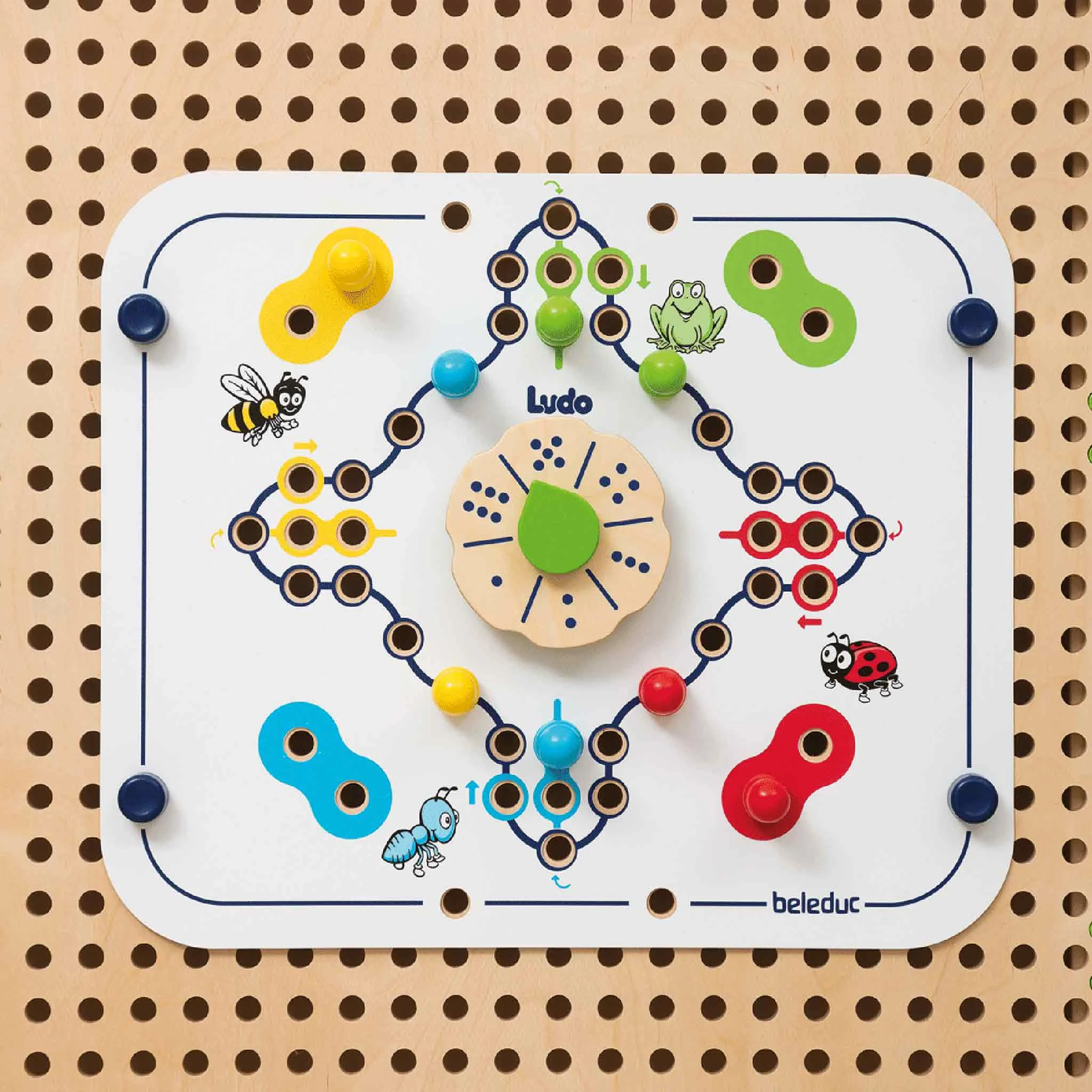 Ludo, Spielbrett, Figurenspiel, Holzspielzeug, Kinderpuzzle
