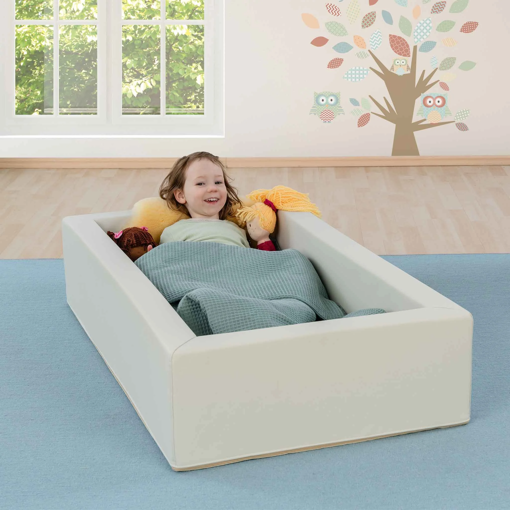 Kleinkind-Bett, Kinderbett-Ecke, Sesselbett, Puppe, Spielzeug