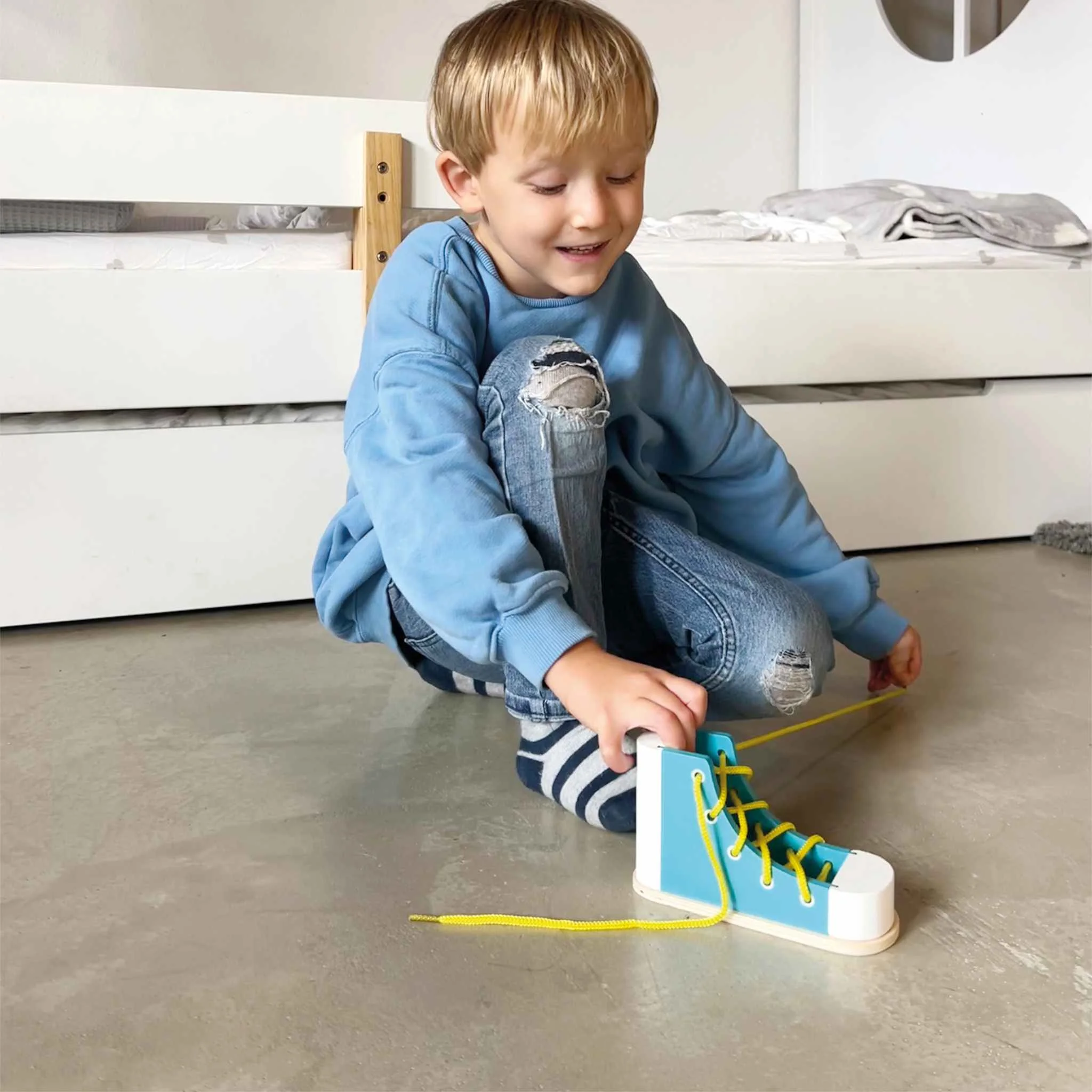 Kinder Sneaker, Blau Schuhe, Lederfreie Turnschuhe, Gelbe Schnürsenkel, Rundsohlensohle