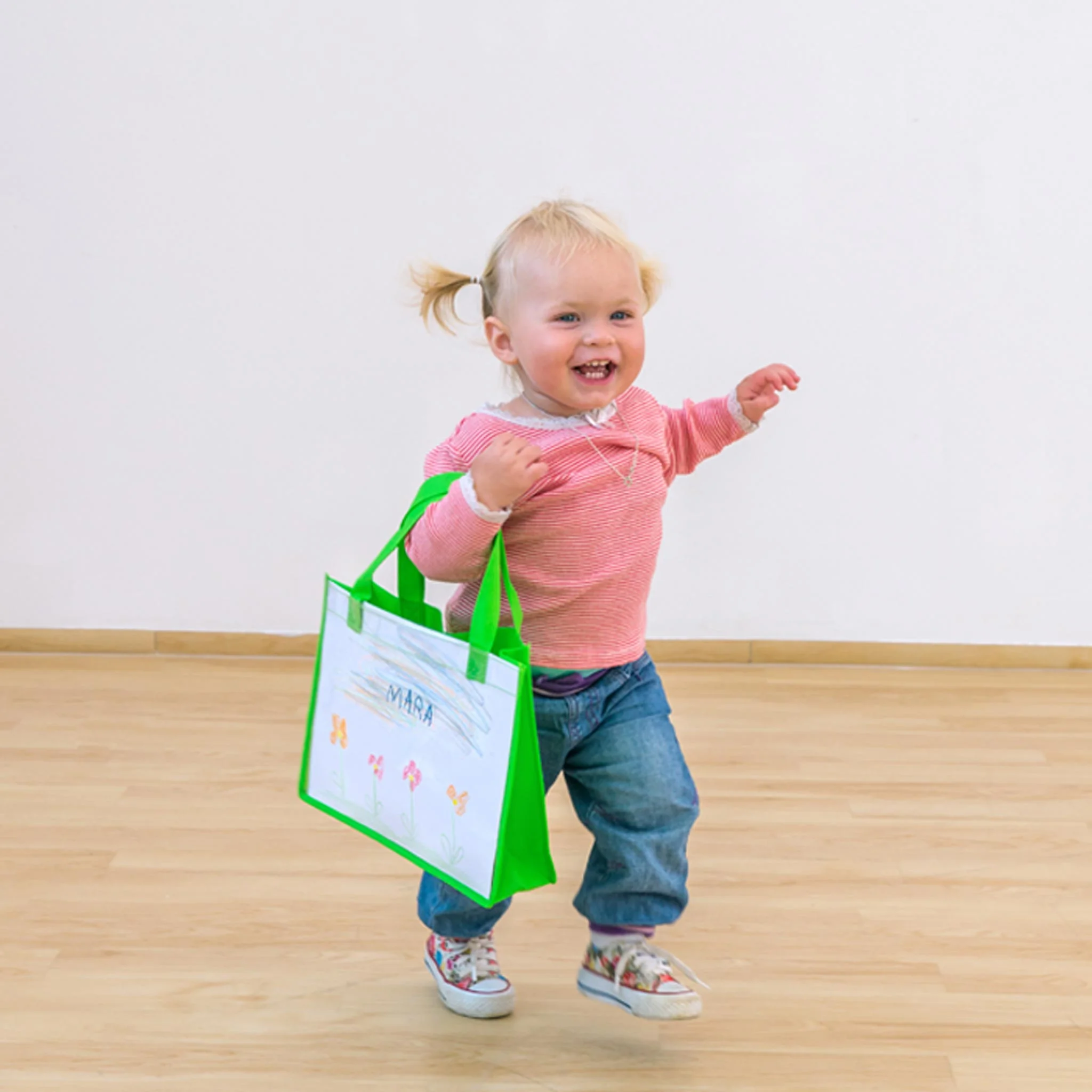 Kinderkleidung, Tasche, Hose, Schuhe, T-Shirt oder Pullover