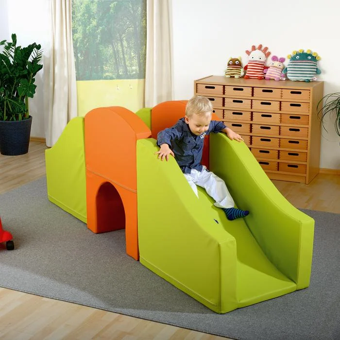 Krabbelbrücke mit Rutsche und Treppe