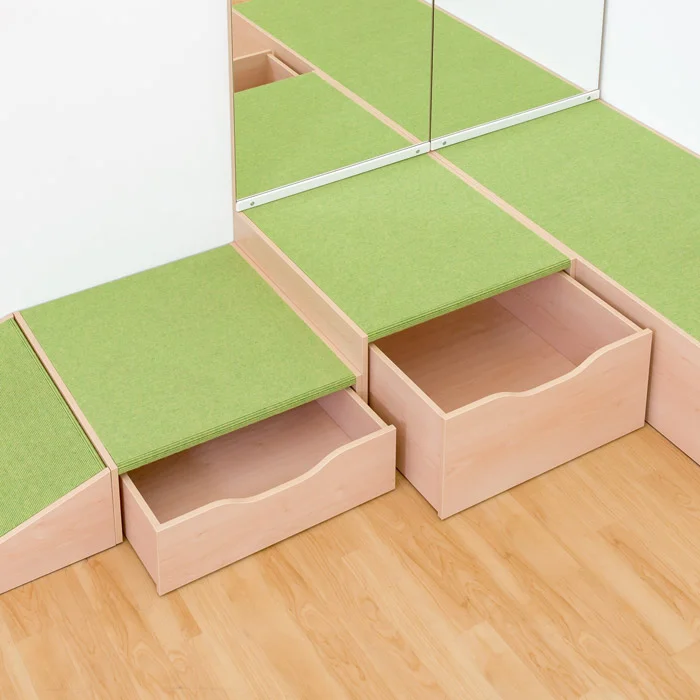 Quadrat mit Rollkasten, Podeste für den Kindergarten, 24 cm
