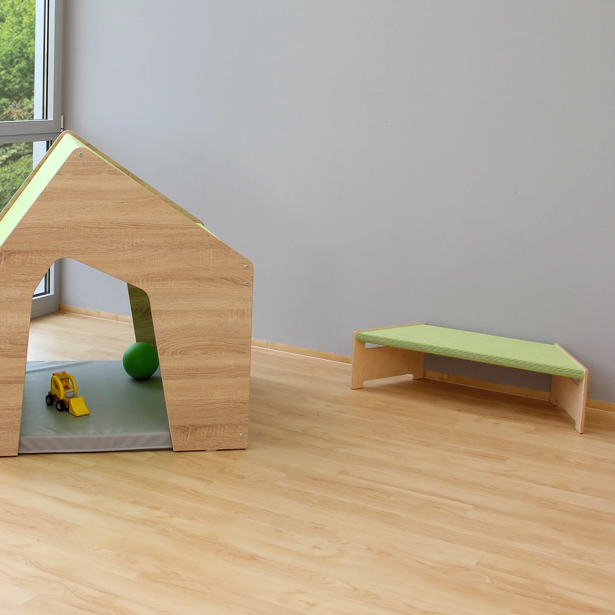 Holz-Spielhaus, Kinder-Spielhaus, Kletter-/Rutsch-Spiel, Spielzeughaus, Kinderzimmer-Dekor