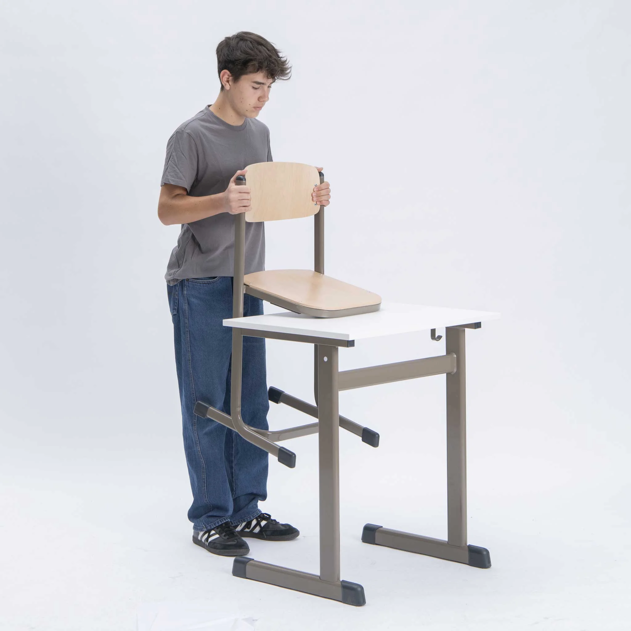 Schreibtischstuhl, verstellbarer stuhl, Holzlehne, Kompaktes desk, Kinderfreundlich