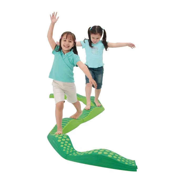 Spielgerät, Kletterbrücke, Teppichbahn, Kinder, Balance