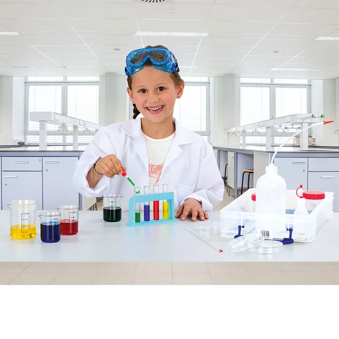 Kinderlabor, Laborpraktikum, Sicherheitsbrille, Teströhrchen, Pipette