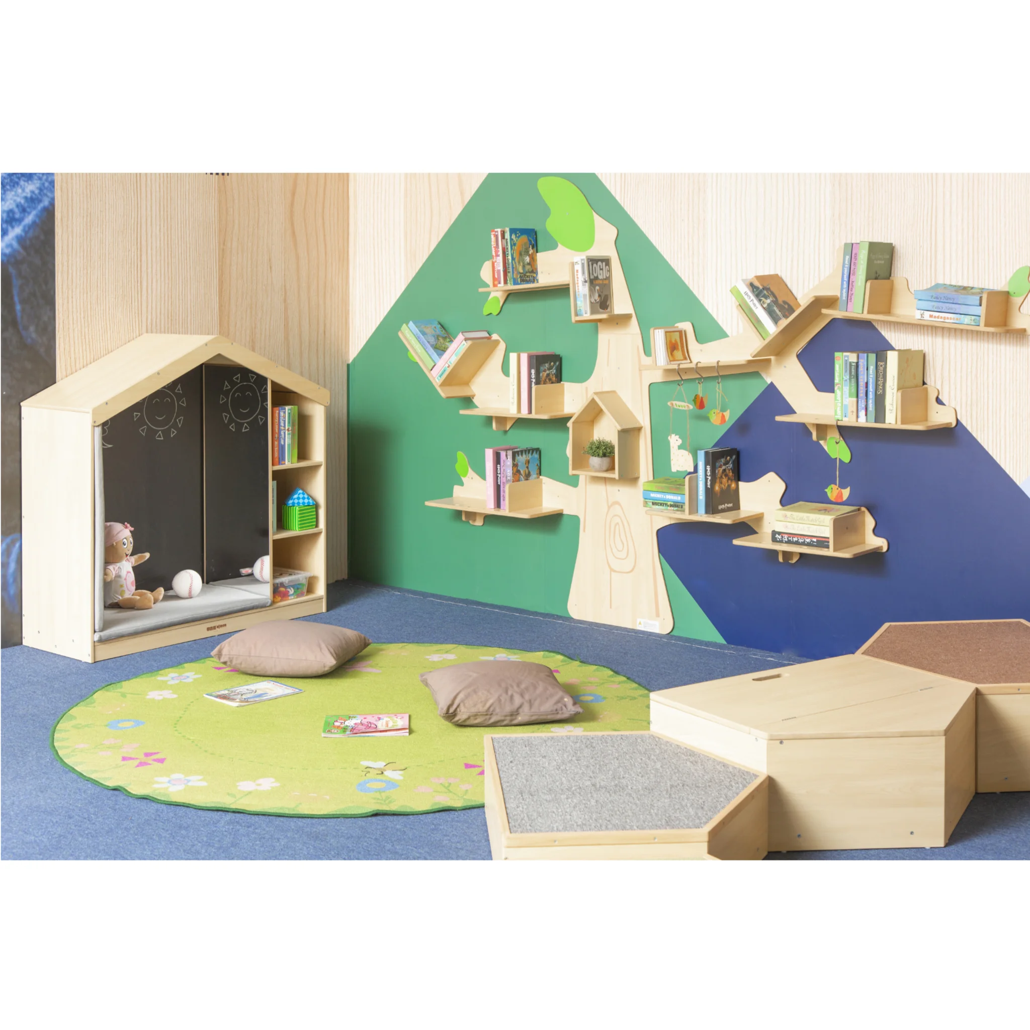 Kinderzimmer, Bücherregal, Wandregal, Holzmöbel, Spielbodenmatte