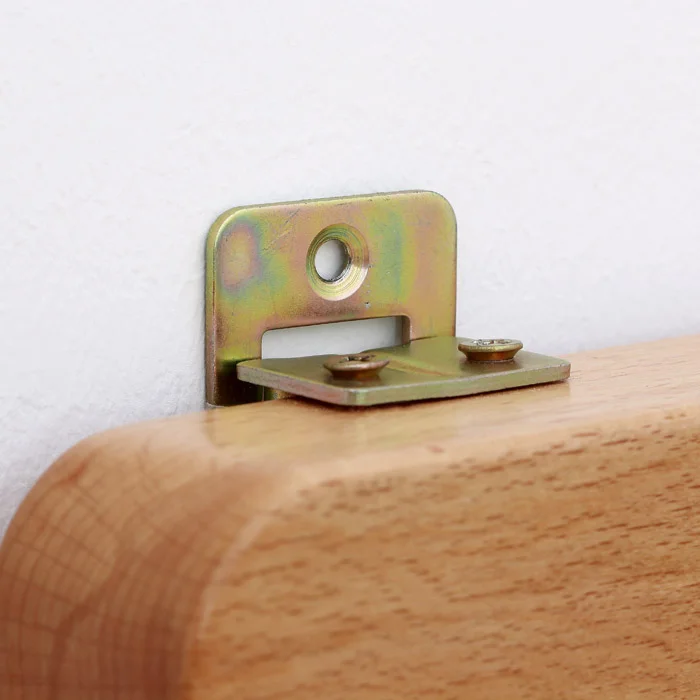 metallischer Haltewinkel, Holzverbindung, Auflage zum Befestigen, Schrauben, rostfrei