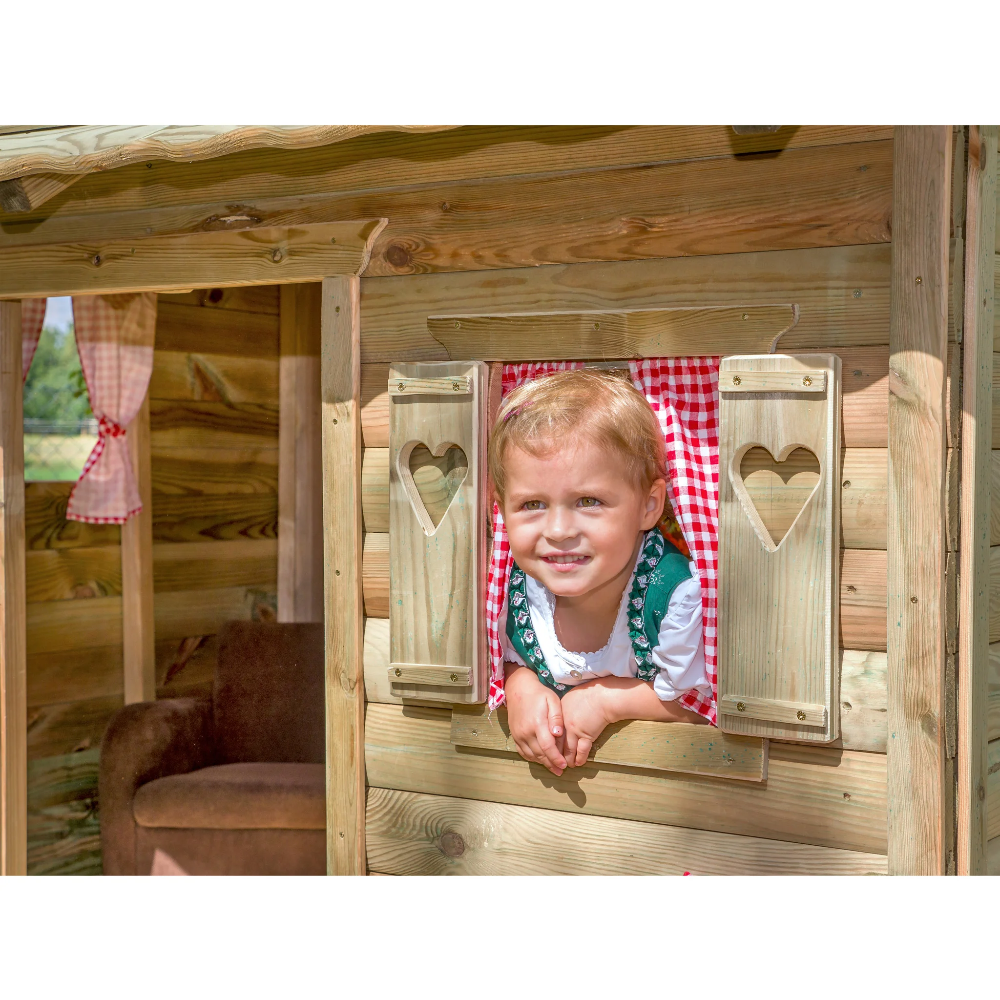 Holzhaus, Spielhaus, Kletterhaus, Kinderzimmer, Sommeroutfit