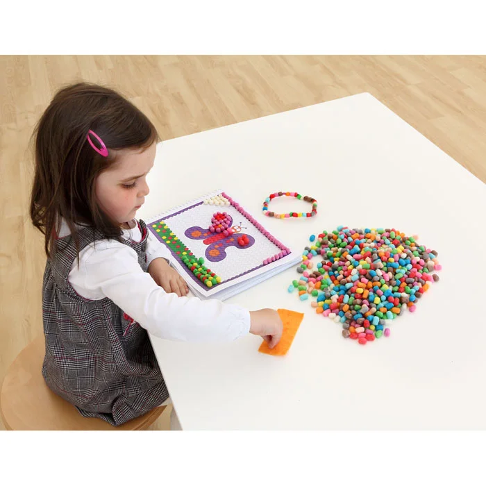 kinder, basteln, perlen, kunstwerk, tisch