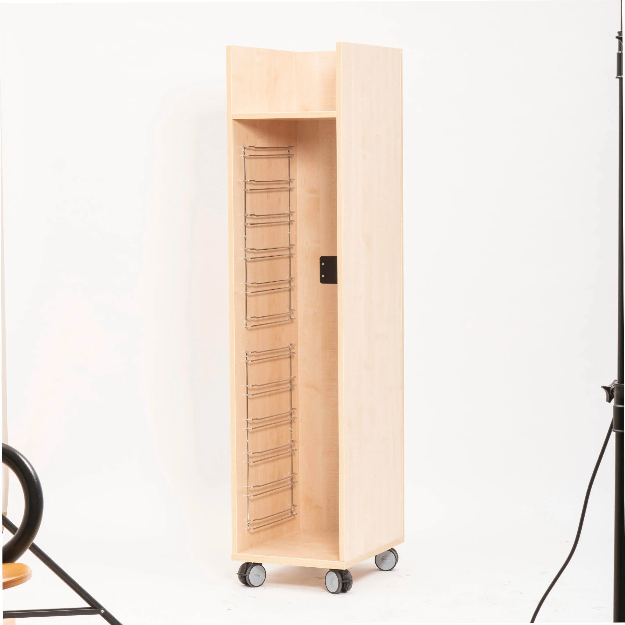 Möbel, Schrank, Holz, Rollcontainer, Metallstangen