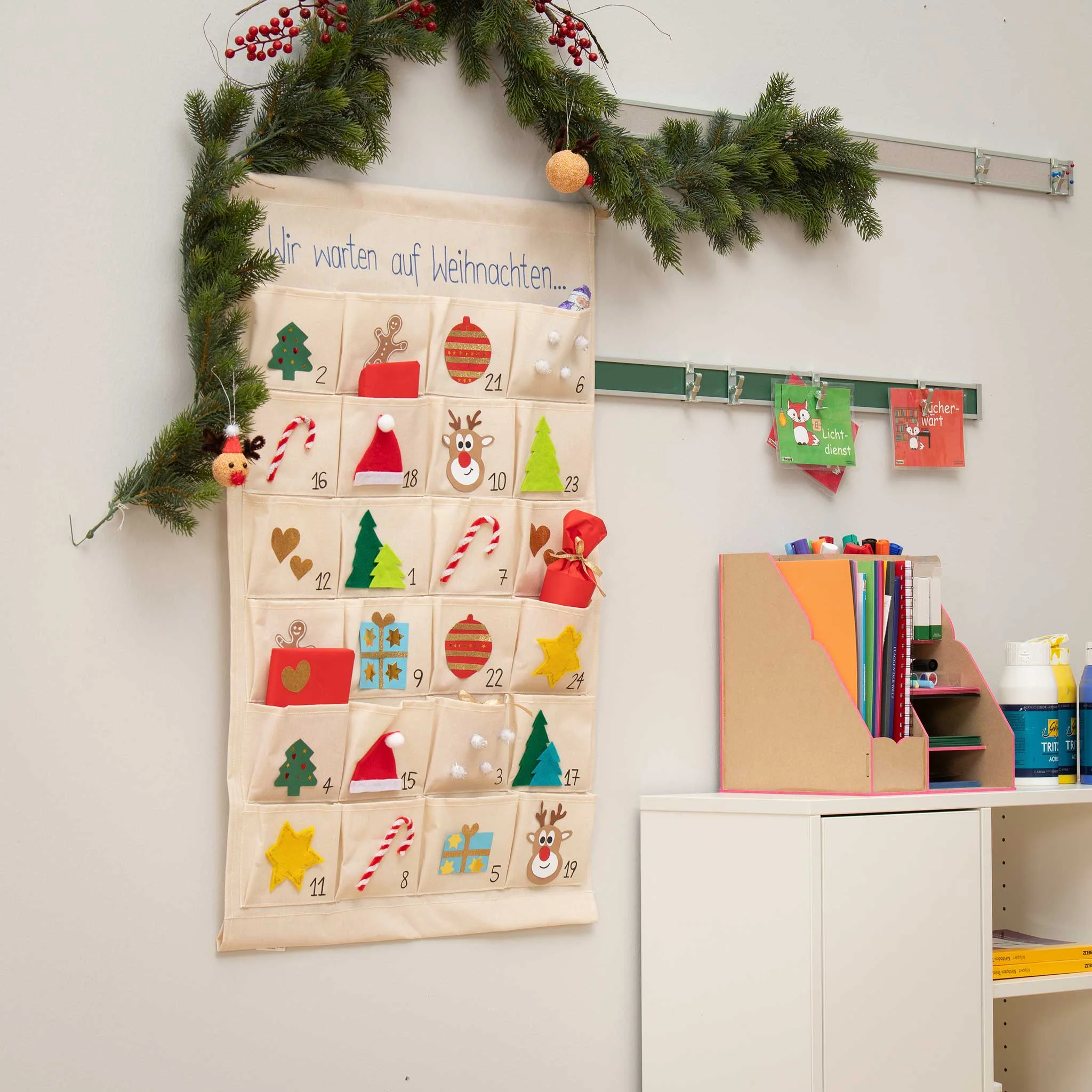 Adventskalender, Adventskalender-Taschen, Weihnachtsdeko, Klebezubehör, Hänsel-/Häuschen-Taschen