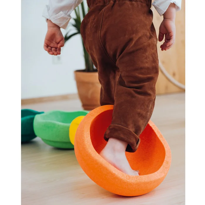 Baby, Schuhwerkzeug?, Schaumspielzeug, Oranger Ring, Füße