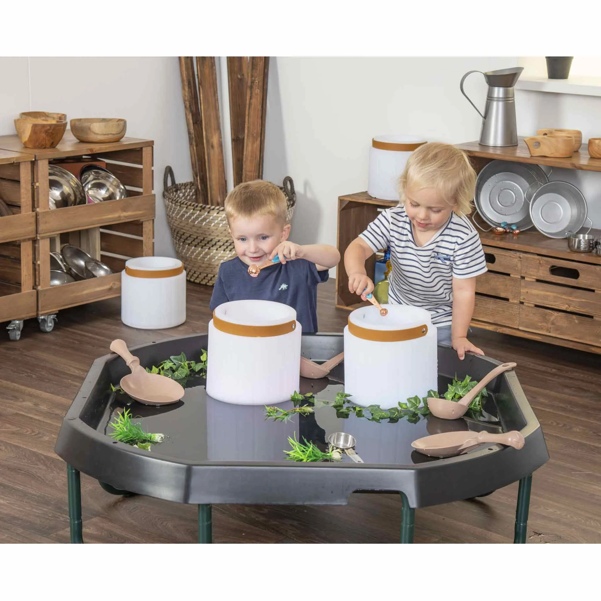 Kinderteeppich, Spiel-Tisch, Koch-Set, Puppenhaus-Zubehör, Holzmörder