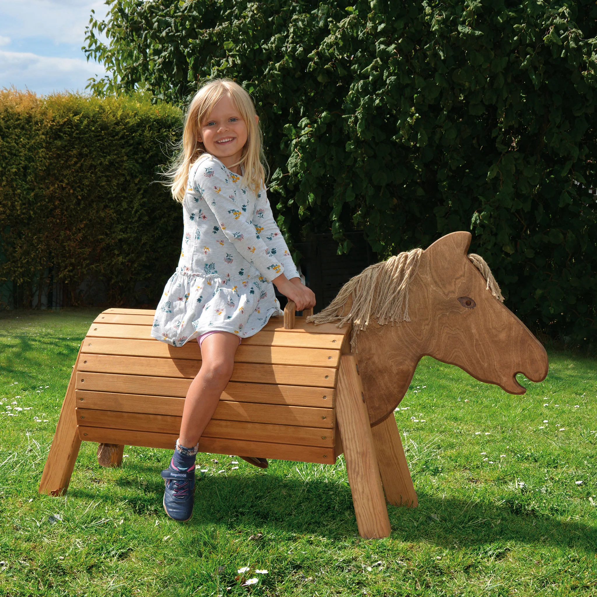 Holzpferd, Sitze Pferd, Spielzeug, Kastanienbraun, Garten