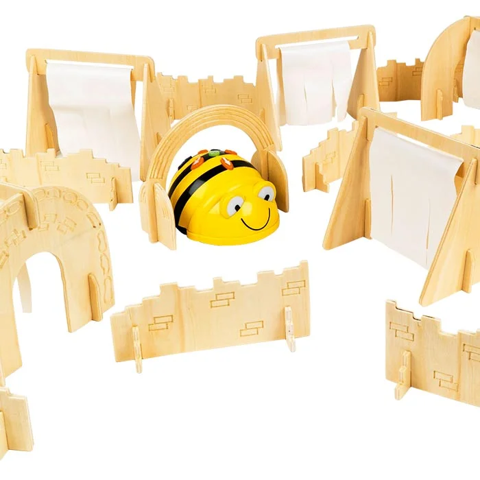 holzspielzeug, hortbau, bienenfigur, bausteine, labyrinth