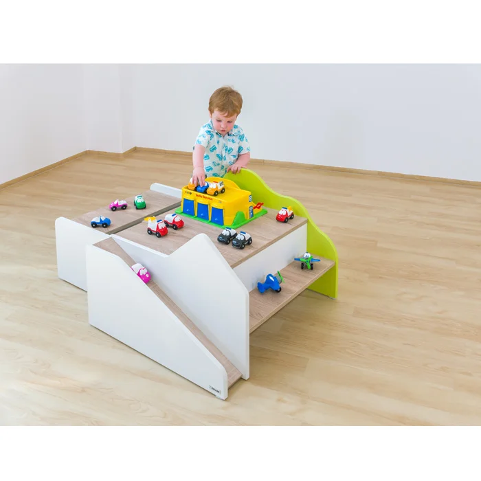 Spielzeugwald, Puzzlespielzeug, Kaufliege, Klemmbausteine, Miniaturfahrzeuge
