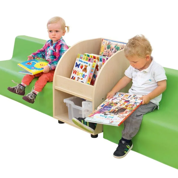 Kuschelnische, Kinderleseecke, Holzregal, Bücherregal, Kinderbuchstapel